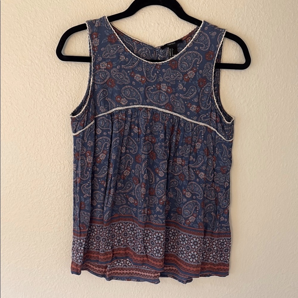Forever 21 Blue Paisley with Border Bohemian Sleeveless Top